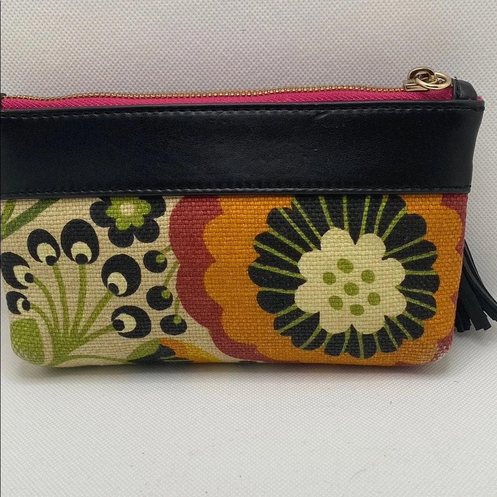 Spartina 449 Daufuskie Island Pink and Black Floral Clutch